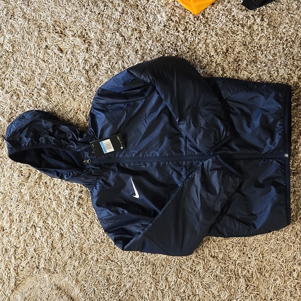 Nike Youth Medium full zip puffy jacket